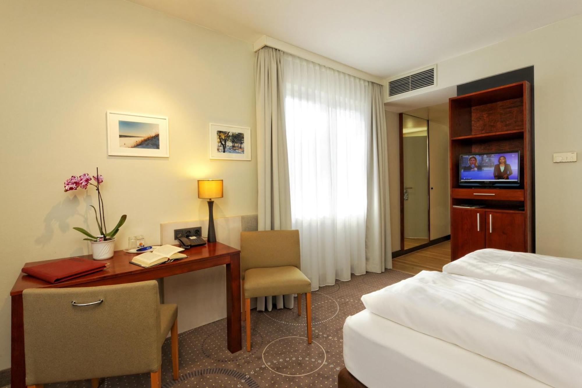 Hotel Kaliebe Трасенхайде Екстериор снимка